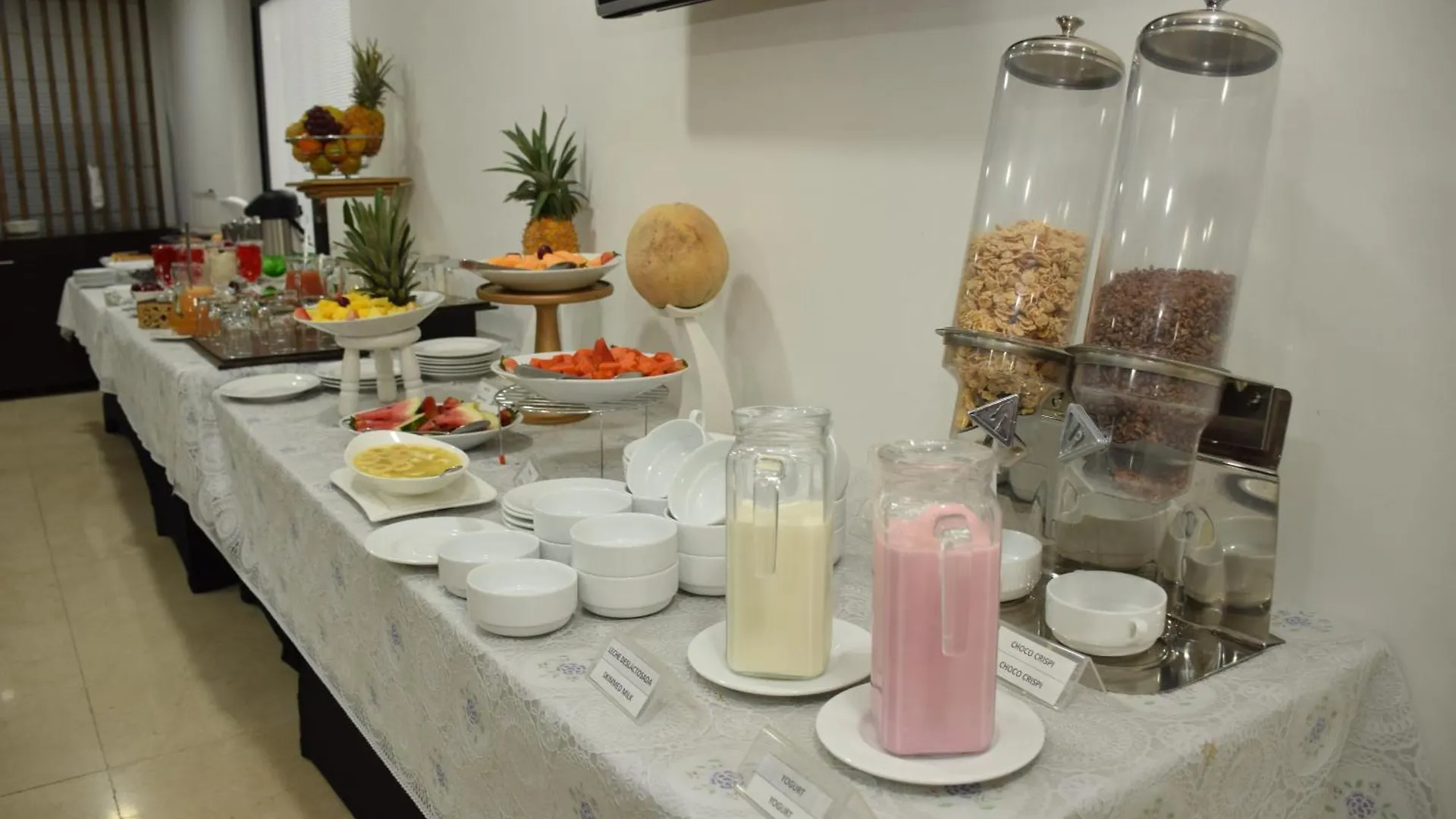 Richmond Suites Hotel Богота