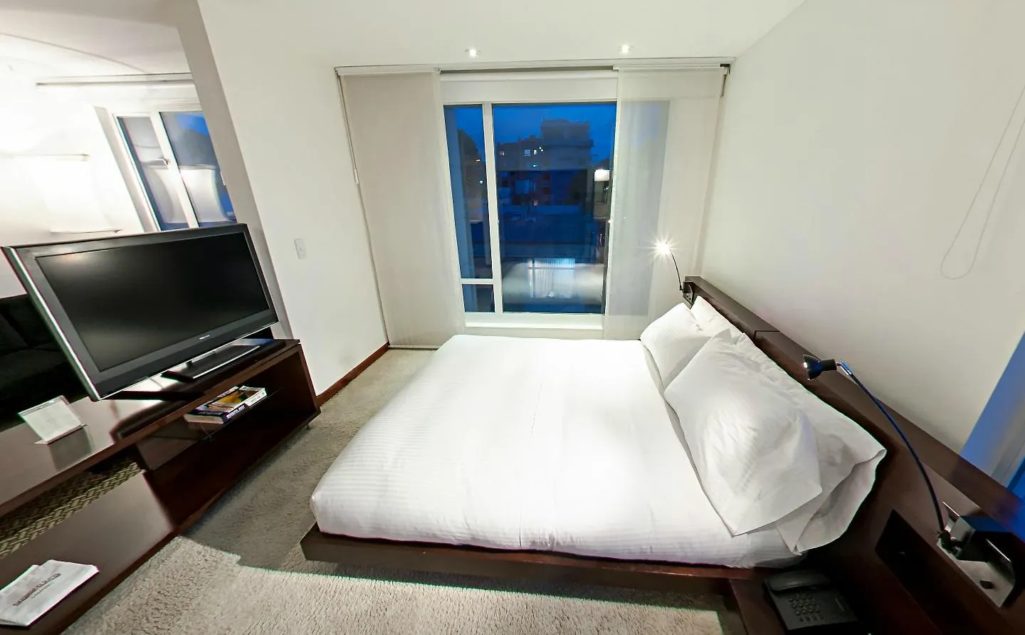 Richmond Suites Hotel Богота