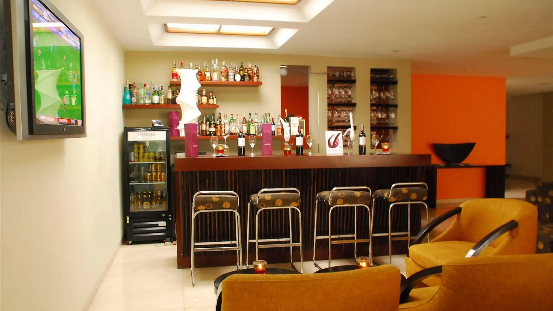 Richmond Suites Hotel Богота